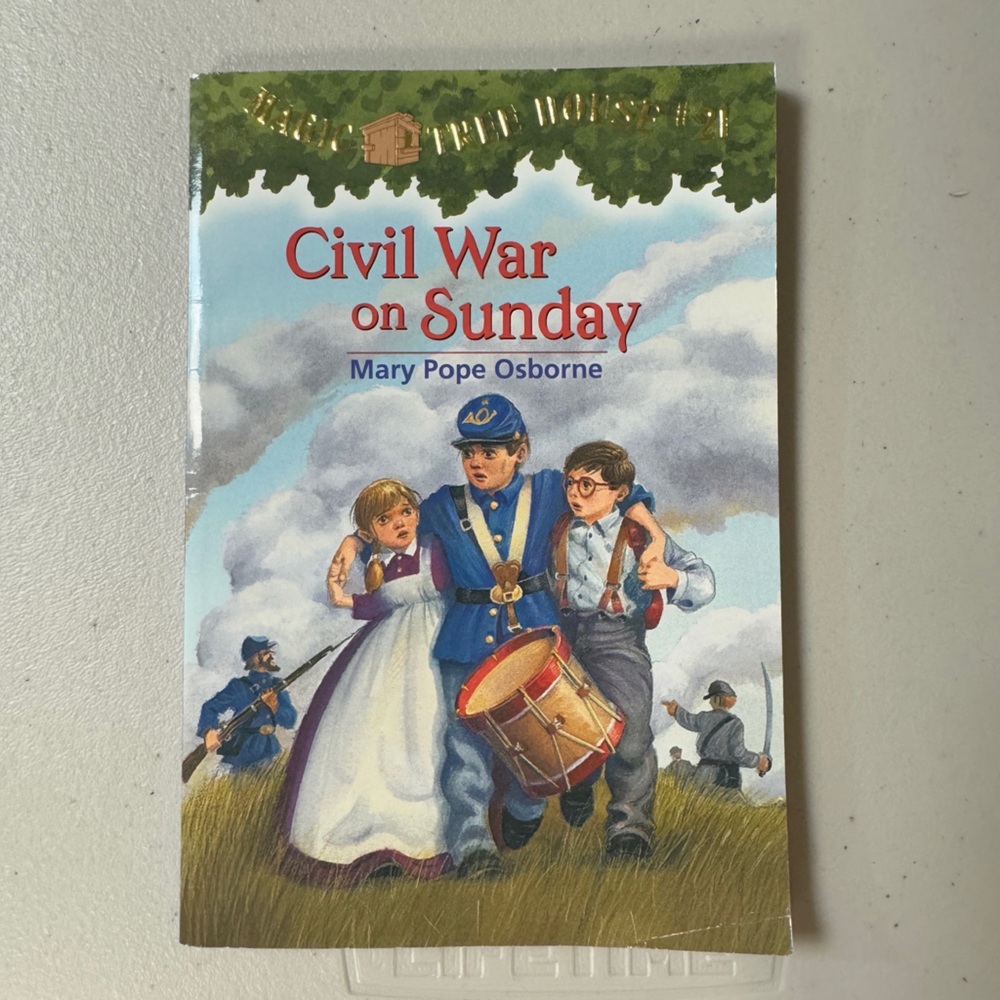 Magic Treehouse Book #21 Paperback Children Series Civil War on Sunday Education